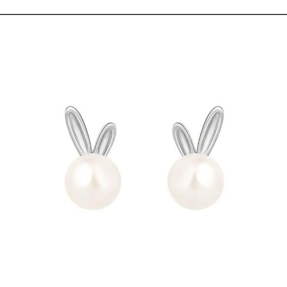 Jewelry - New In Packaging 1 Pair Easter Bunny Faux Pearl Push Back Earrings